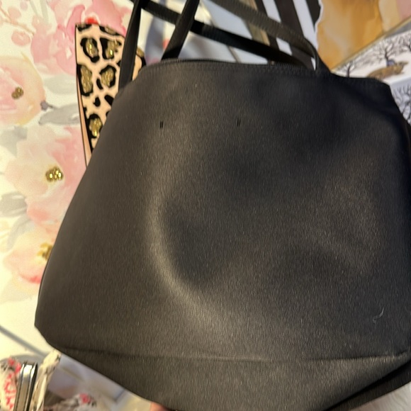 Esprit black nylon zip bag. EUC - Picture 7 of 9